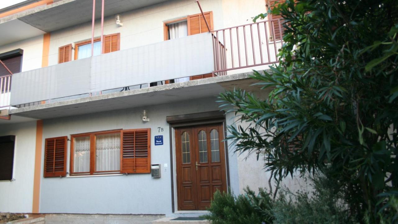 Apartments Adriana Srima Bagian luar foto